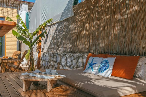 Quelles sont les meilleures techniques pour camper en région de steppe en automne?